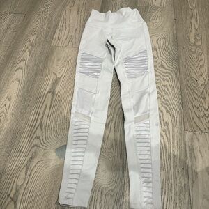 light grey alo leggings